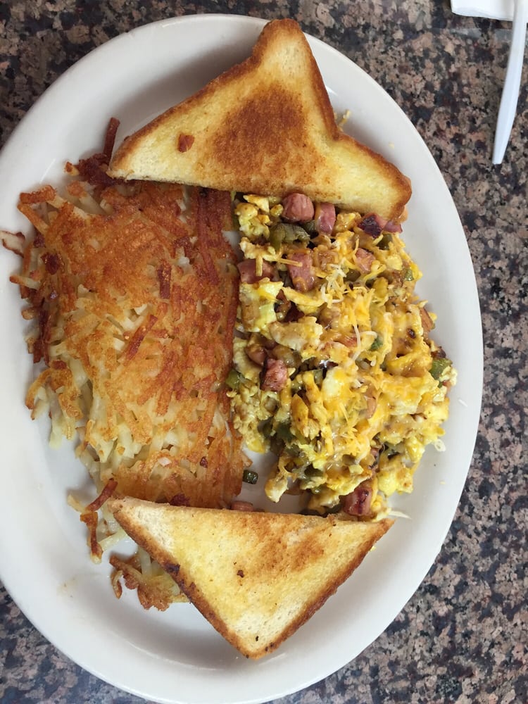 Enos Mall Restaurant chicken fried steak, mashed potatoes, and gravy