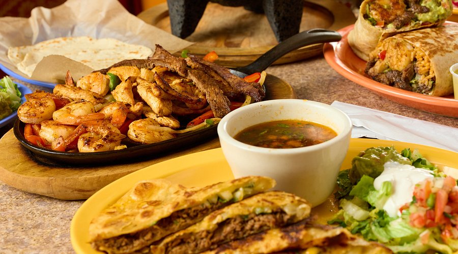 Picante Taco street tacos with lime and salsa